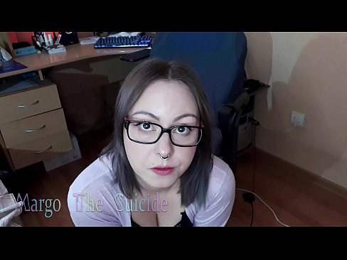 ❤️ Rapariga Sexy com Dildo de Óculos Chupa Profundamente na Câmara ️❌ Porno real vídeo em nós ☑