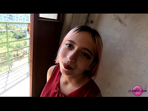 ❤️ Estudante Sensual Chupa um Estranho no Outback - Cum On His Face ️❌ Porno real vídeo em nós ☑